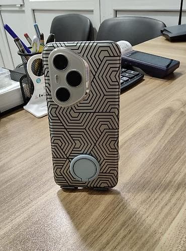 ccit a103 pro: Honor 400 pro 256gb,snapdragon gen3, 12+12 ram, android 16 5il — 1