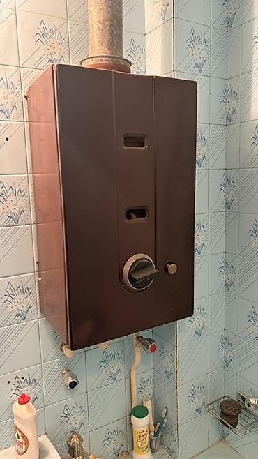 Qazla işləyən su qızdırıcısı (divara quraşdırılan) - Şaquli korpus