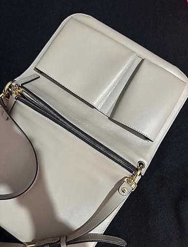 michael kors canta qiyməti: Marni Leather Bag
 Like New
450 azn — 3