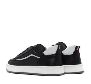 krasofka qiz ucun: Ayaqqabı Derimod brendi👈 Ölcü (42)👈 Temiz 💯 deri👈 Teze karopkada👈 — 2