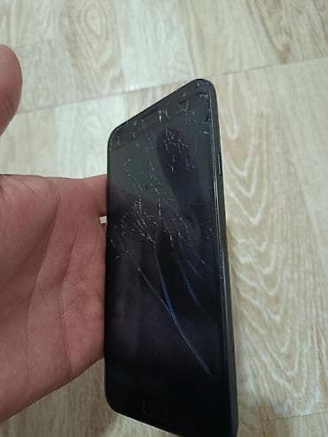 samsung buds: Samsung Galaxy J2 Core, 8 GB, rəng - Qara, Qırıq — 2