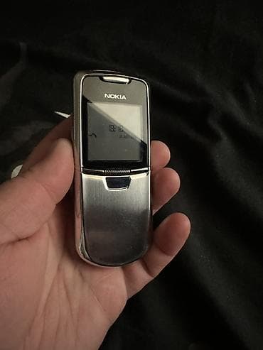 Nokia 8 Sirocco, rəng - Gümüşü, Düyməli