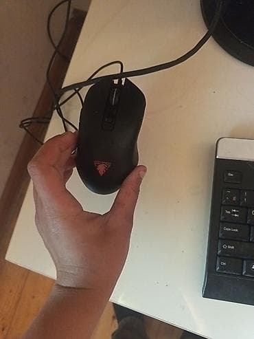 zerkalni nar nomreler: Stolüstü kompüter komplekti Tərkib: - Sistem bloku: qabaq paneldə USB — 3