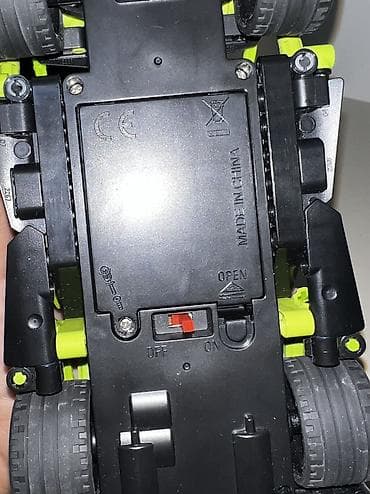 stacktrack oyuncaq dəsti: Lego maşın 35 azne alınıb pultla idare olunur her şeyi işleyir pultun — 5