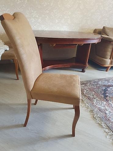 kofe desti: Qonaq otağı üçün, Açılan, Oval masa — 1