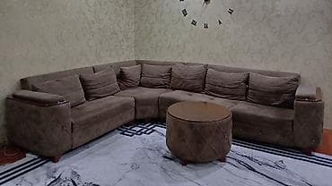 pufik divan: Uqlavoy divan. 350azn. acilir, bazalidi. Seliqeli istifade edilib — 1