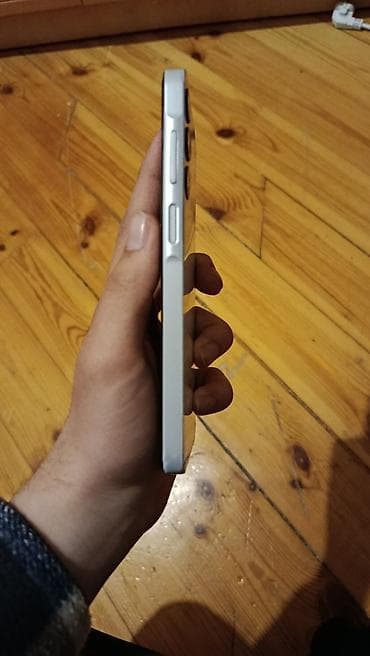 lalafo telefon satisi: Smartfon və aksesuar dəsti - Ekran: tam ekran dizayn, damcı formalı — 9