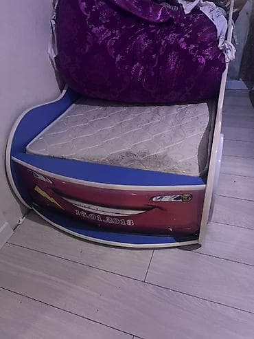 paneler: Uşaq çarpayısı – “Cars” temalı maşın forması - Dizayn: Yan panellərdə — 1