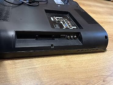 usb ventilyator: Samsung LCD Televizor - Təxmini diaqonal: 32" (ekrandan-çərçivəyə — 3