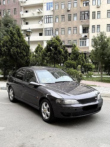 hyundai i30 satilir: Opel Vectra: 1.8 l | 1996 il 500000 km Hetçbek — 3