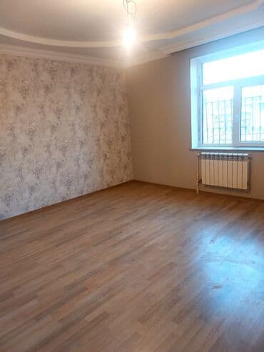 ağ şəhərdə ev satılır: 3 otaqlı, 150 kv. m, Yeni təmirli — 4