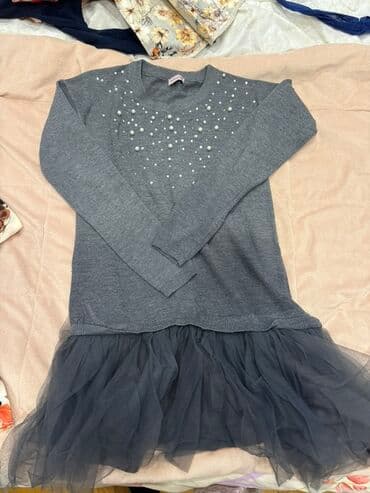 topik geyim: Qadın geyim dəsti – 4 fərqli don 1) Pudra rəngli, incə çiçək naxışlı — 7