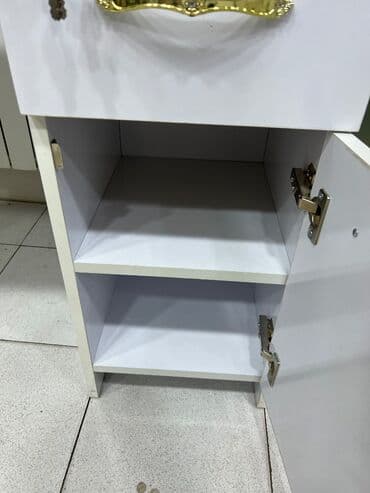 bor maşını: Manikür üçün masa — 2