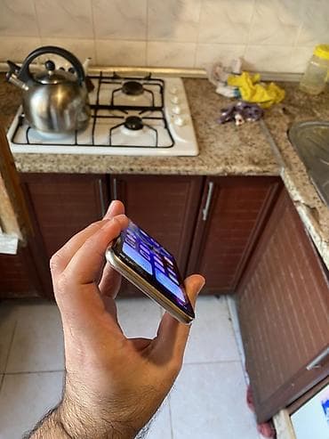 irşad iphone 11: IPhone X, Gümüşü, Simsiz şarj — 8