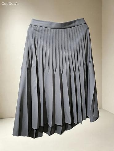 Ətəklər: Boz rəngdə plisəli ətək Razmer : 48 beden 4 xl - Model: asimmetrik — 2