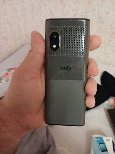 HMD funksional düyməli mobil telefon ideal vəziyyətdədi qutusu