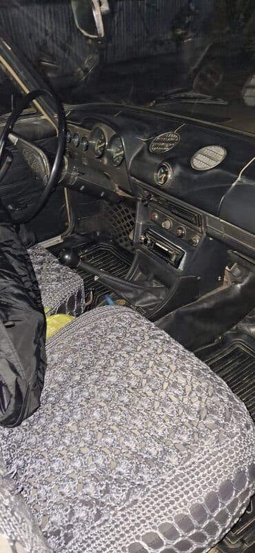 maşin vaz: VAZ 2106 sedan - Kuzov: 4 qapılı sedan, bej rəng - Mühərrik: benzin - — 4