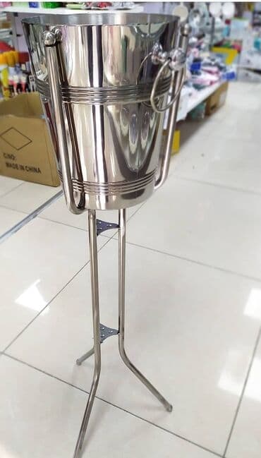 vedrə: Buz vedresi — 3