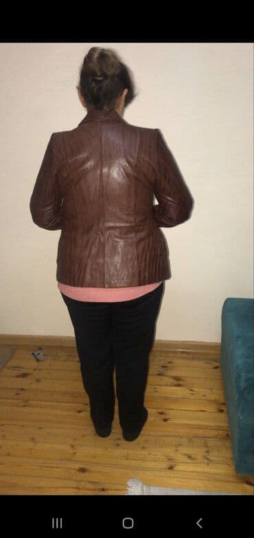 endirimli qadın geyimleri: Qadinlar ucun tebii dəri geyimler. Tezedi hamsi. Magaza baglanibdi — 5