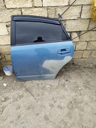 mersedes e klass: Sağ arxa, Toyota PRİUS, 2008 il — 1