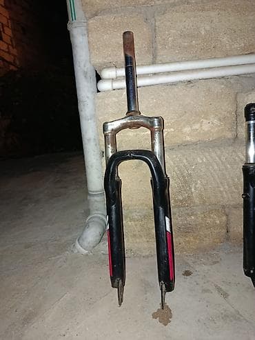 azsamand diski: Velosiped üçün ön amortizator (fork) - Tərkib: polad/metal kronşteyn — 1