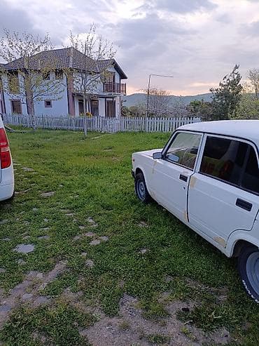 chevrolet salon kredit: VAZ (LADA) 2107: 1.6 l | 2009 il Sedan — 4