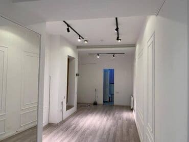 офисы в бизнес центре аренда: 28 may metrosunun yaxınlığında yeni yol kənarı yeni təmirli obyekt — 19