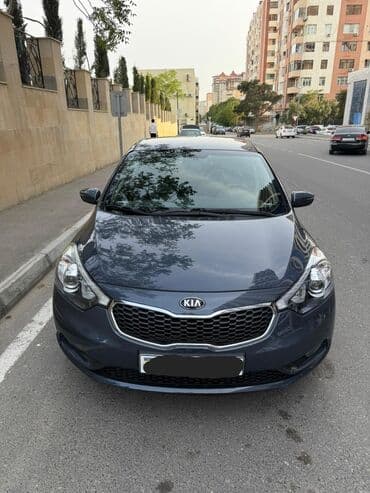 mersedes c 230: Kia Cerato: 1.6 l | 2015 il Sedan — 3