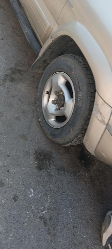 masin: Nissan Pathfinder: 3.3 l | 1998 il Ofrouder/SUV — 10