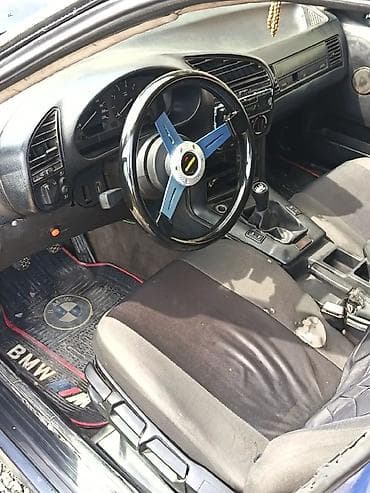 hyundai sonata 2004: BMW 3 series: 1.8 l | 1991 il Sedan — 7