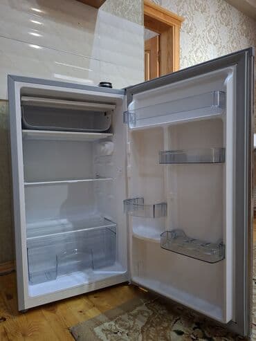 eurolux soyuducu: Eurolux mini soyuducu Toplam həcm: 105 lt Soyuducu kameranın həcmi — 2