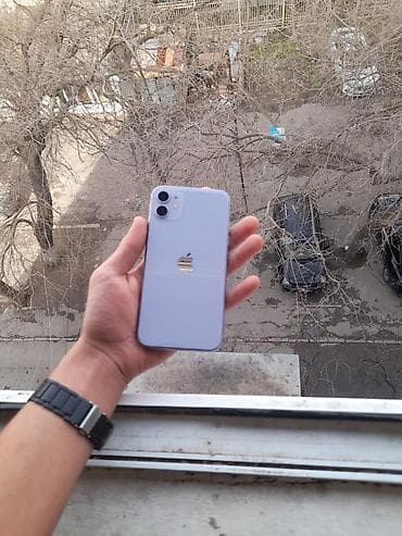 iphone komputer: IPhone 11, 64 GB, Alpine Green, Face ID — 1