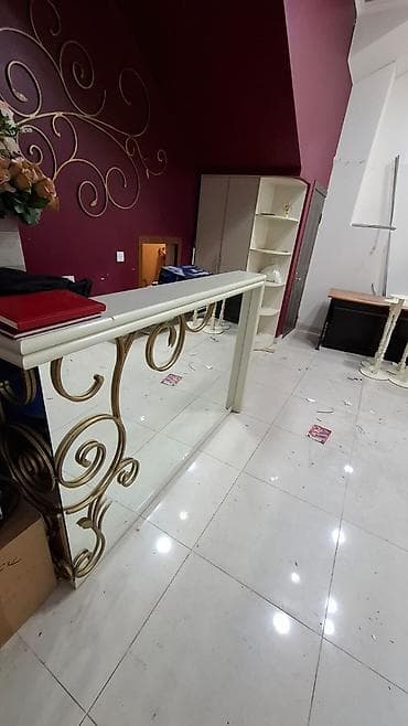 Reseption stoyka masa güzgülü. 80 azn