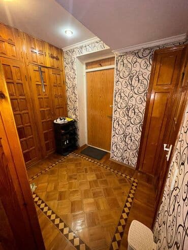 kesle kiraye: Gənclik metrosuna yaxin fətəli xan xoyskidə yerləşən ümumi sahəsi 45 — 6