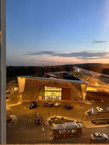 ehmedlide kirayə evlər: Kirayə mənzil – şəhər mənzərəsi ilə - Plan: işıqlı otaq, ayrıca — 4