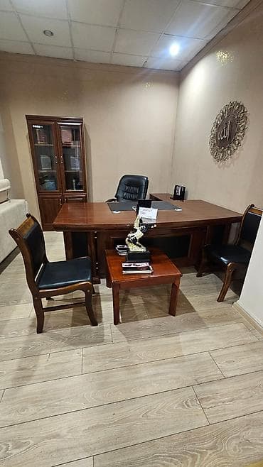 Ofis oturacaqları: 🩸MAYA 7545🩸*VİTRİN MALIDIR*Ofis mebeli təcili endirim qiyməti 1500 azn — 1