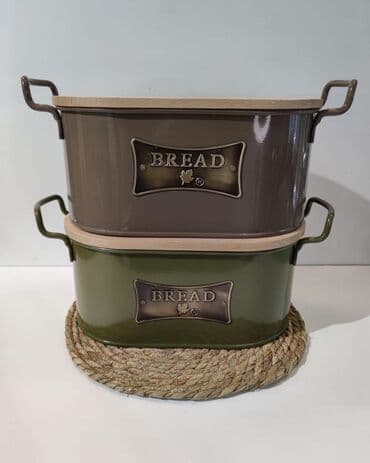 taxta qab: Çörek qabı Qapağı doğraması taxtası kimi de istifade edile biler — 2