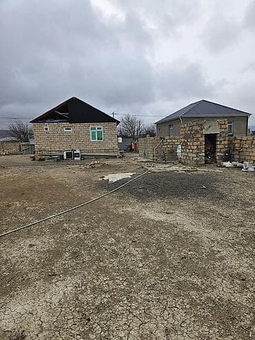 ev alqi satqisi gence: Həyətyanı torpaq sahəsi və tikili Evin yarı hissəsi daş, yarı hissə — 7