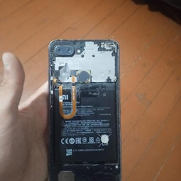 philips xenium 9@9d: Xiaomi Mi 8 Lite, 64 GB, rəng - Qara, 
 İki sim kartlı — 3