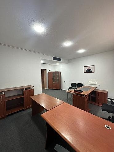 bti nerimanov: 3 otağdı + 1 konfrans zalı + 2 tualet + 1 hamam tualet + 1 kuxna yemek — 3