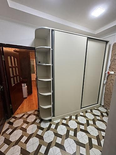 dolab satilir: 2 qapılı, Bej, Digər material, Kupe, Düz dolab — 1