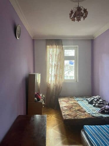 8 mikrorayon: Binəqədi rayonu,9 mkr,Zərifə göz klinikasıın yanında,5 mərtəbənin,3-cü — 3