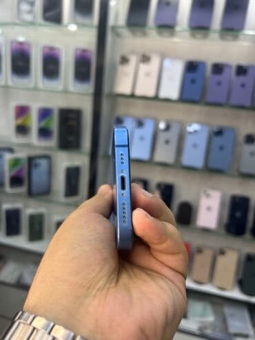 айфон купить: IPhone 13, Голубой, Face ID — 4