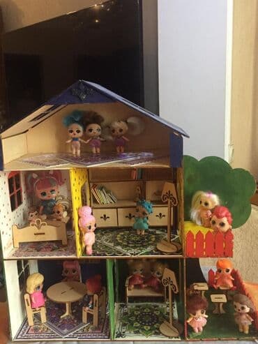 gəlinciklər üçün oyuncaq karetlər: Oyuncaq ev( barbie evi, lol evi, gəlinciklərlə) birlikdə satılır. Əla — 3