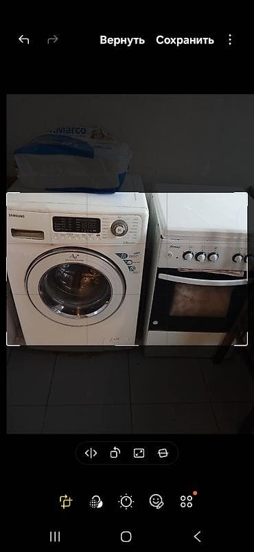 - Üçqapılı taxta paltar şkafı: klassik dizayn, cilalı təbii ağac səth — 3