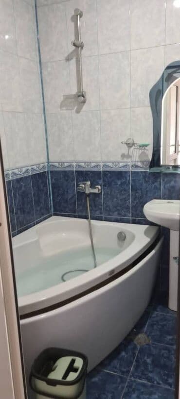 vasmoyda kirayə ev: Sumqayıt şəhəri,9cu mkrda,Araz marketin üstü 9 mərtəbəli binanın 4cü — 9