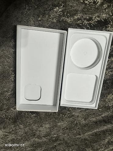 type c adapter: Məhsul: iPhone 15 Pro Max qutusu və içliyi Təsvir: - Orijinal Apple — 3