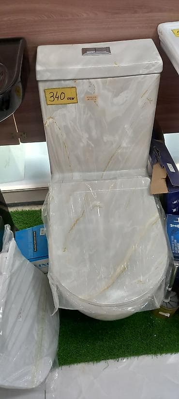 Ev və bağ: Mərmər naxışlı unitaz dəsti - Material: keramik gövdə, mərmər effekti — 1