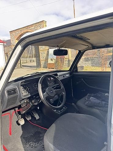 lada maşını: VAZ (LADA) 2107: 1.6 l | 2008 il 93000 km Sedan — 8