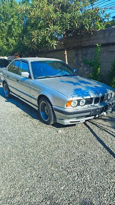 qazel matoru: Bmw E34 mator karobka mexanika bez prablem sidenya fara buffer — 3